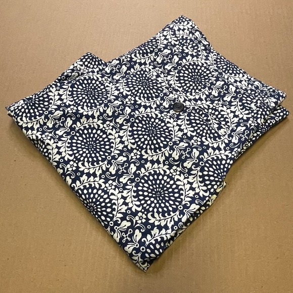 Southern Proper Men's Light Blue Tile Print  Size 34 Shorts - Picture 2 of 9